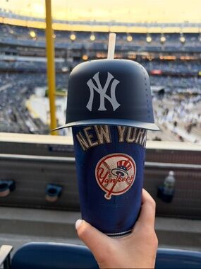JAŸ-Z NY Yankees Stadium Exclusive Souvenir Cup The Blueprint JAŸ-Z 25